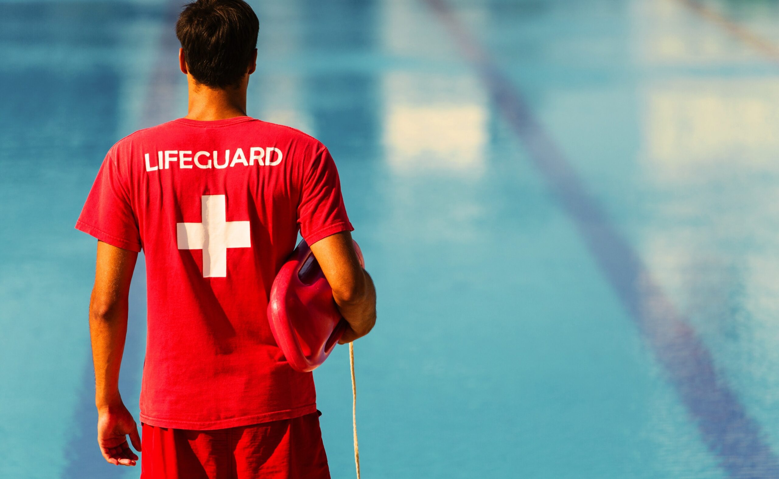 Why Do We Have A Lifeguard Shortage? - Neighborhood Gazette